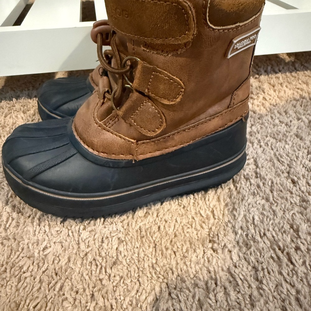 London Fog Kids Tan and Black Snow Boots - Picture 2 of 7